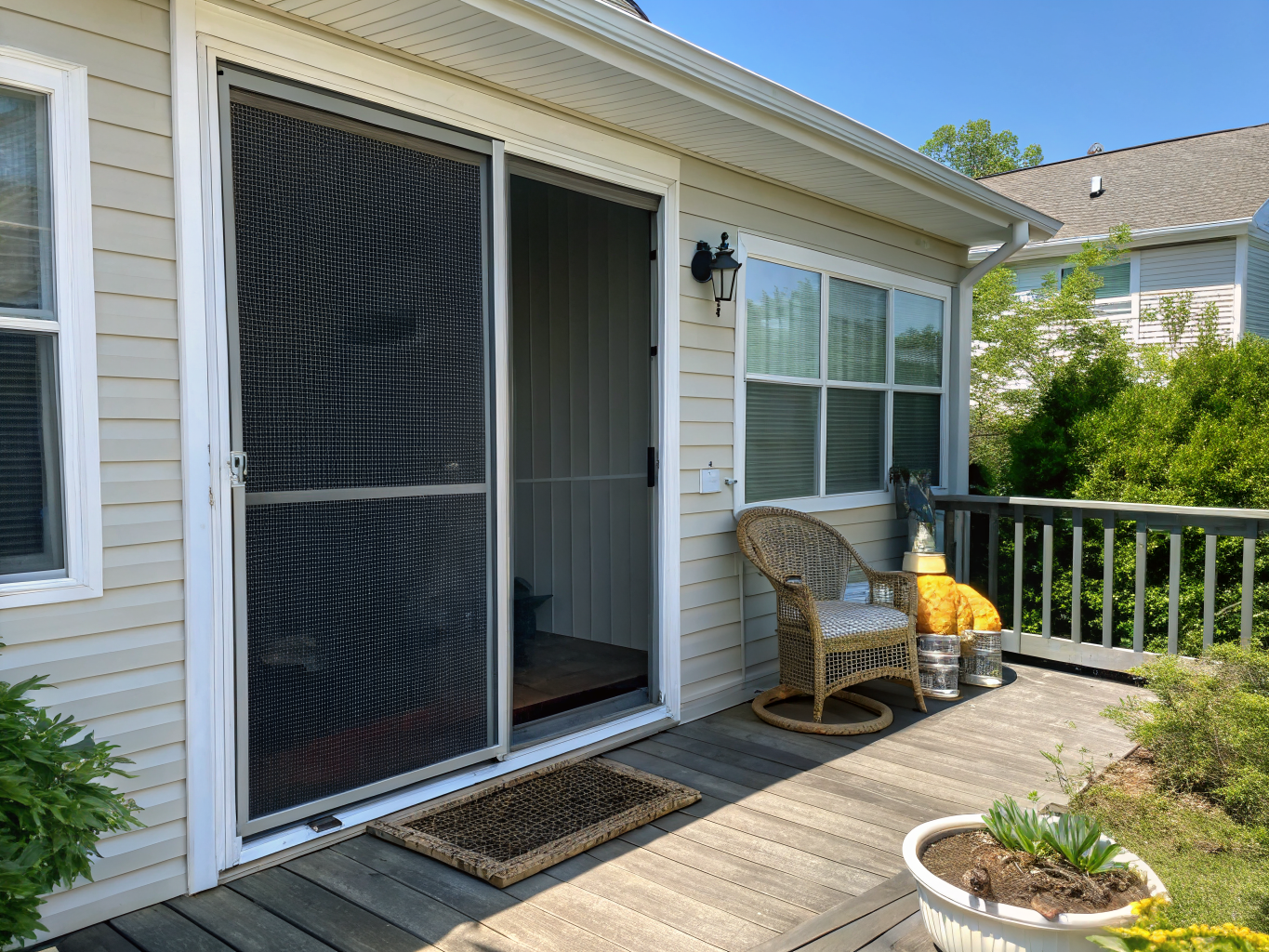 Porch & Patio Rescreening in Wilmington Island - Before